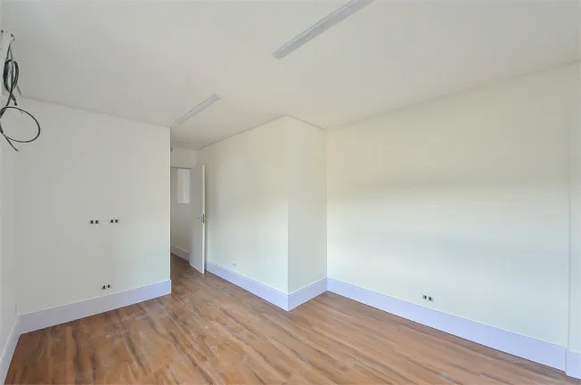 Imagem Cobertura com 4 Quartos à Venda, 225 m² em Água Verde - Curitiba