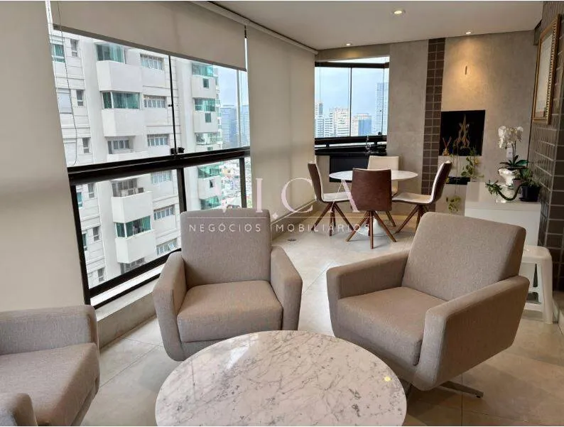 Imagem Apartamento mobiliado com 287 m² a venda por R$ 4.000.000 Alphaville/SP