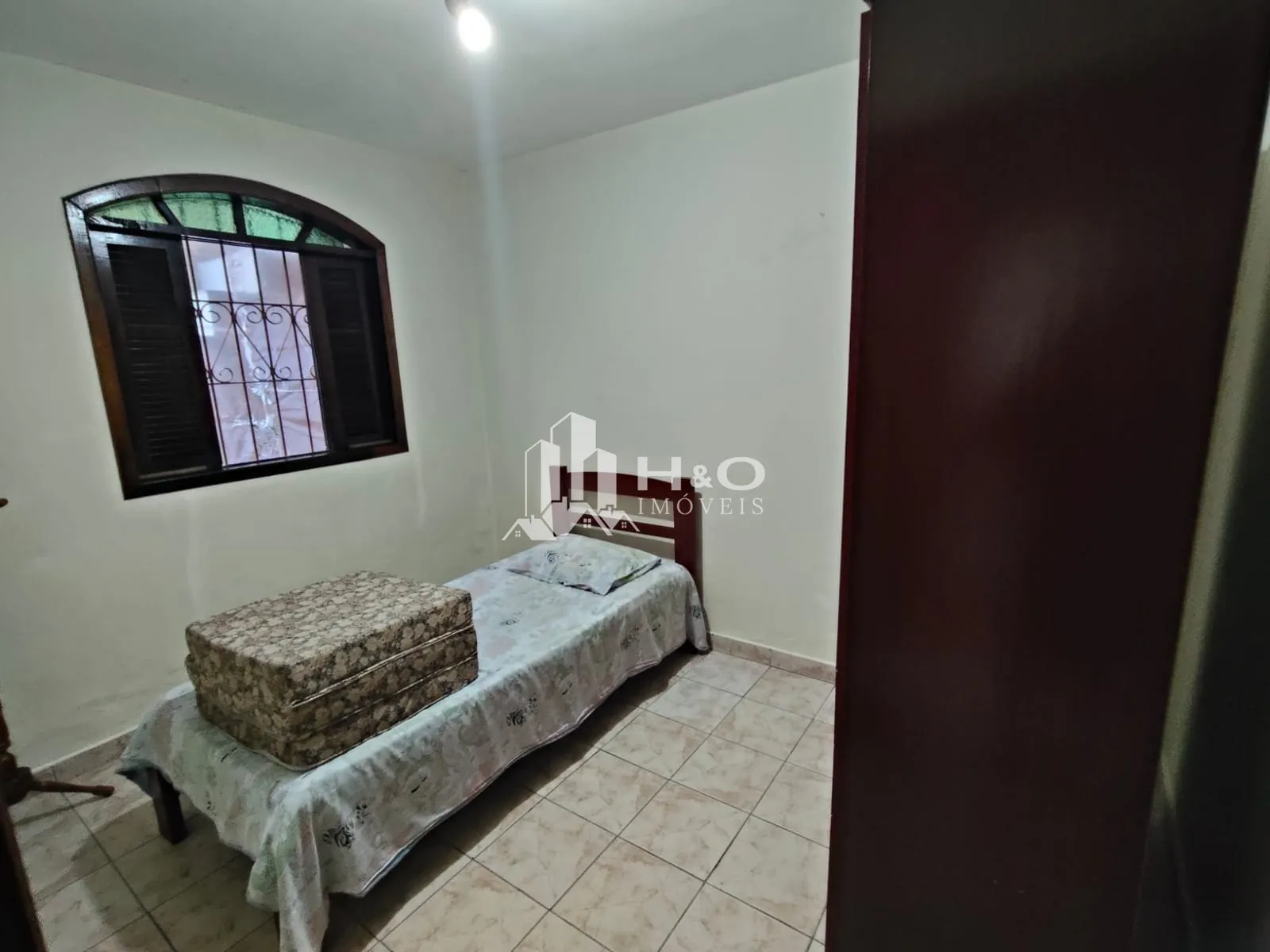 Imagem Sobrado à Venda no Jardim Nossa Senhora do Carmo - 4 Dormitórios | 2 Vagas | Terraço com Churrasqueira