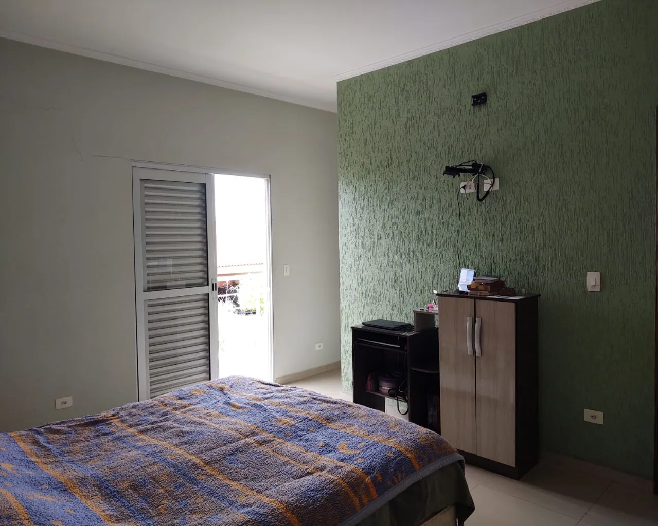 Imagem Lindo Sobrado de 4 Dormitórios no Cond. Residencial Portobello