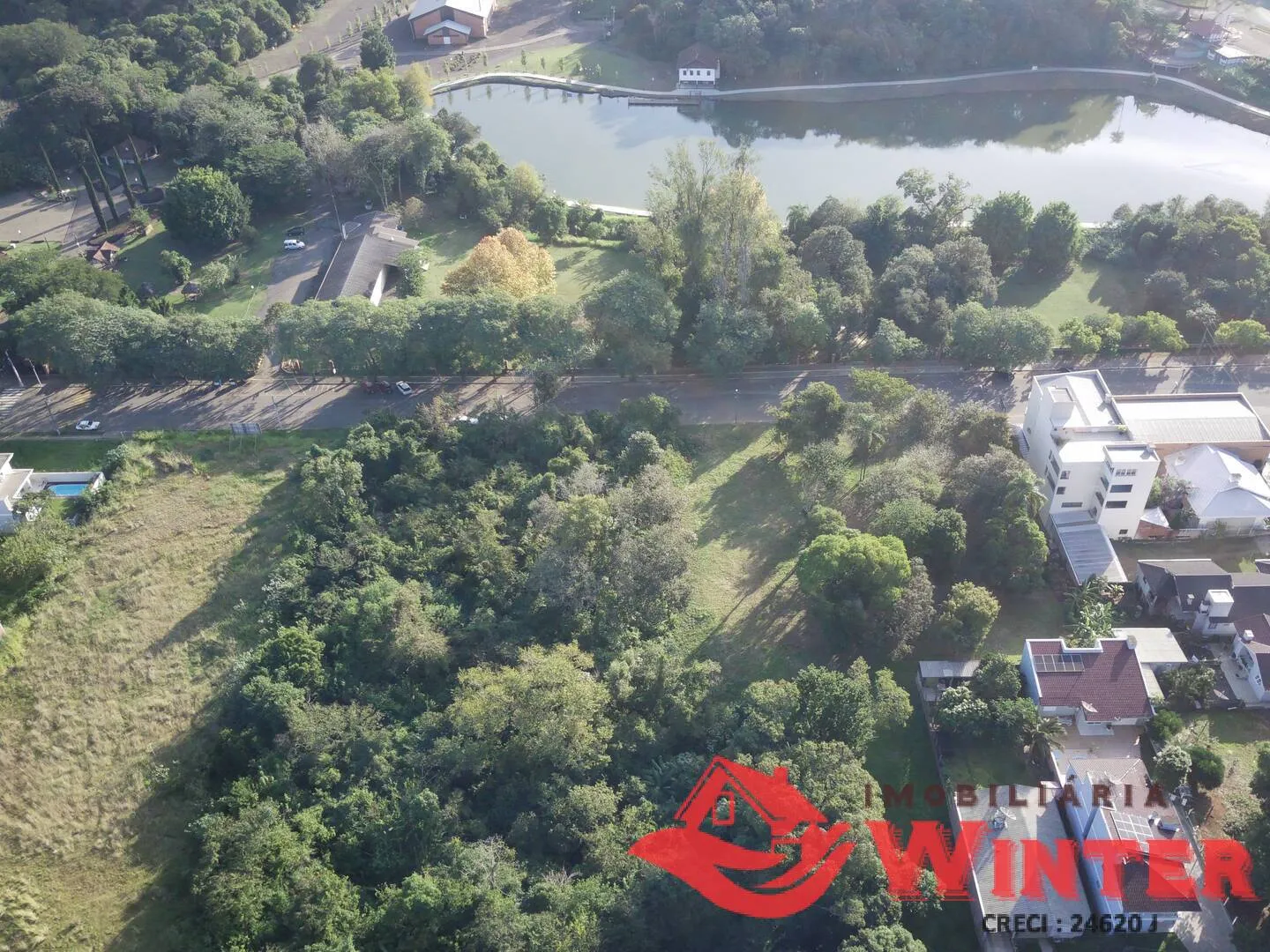 Imagem Lote de frente ao Parque Municipal.