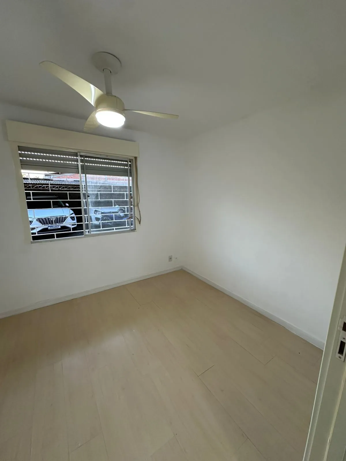 Imagem Apartamento com 3 Quartos, térreo com pátio privativo, 1 vaga coberta à Venda, 88m² privativos, só R$ 299.000