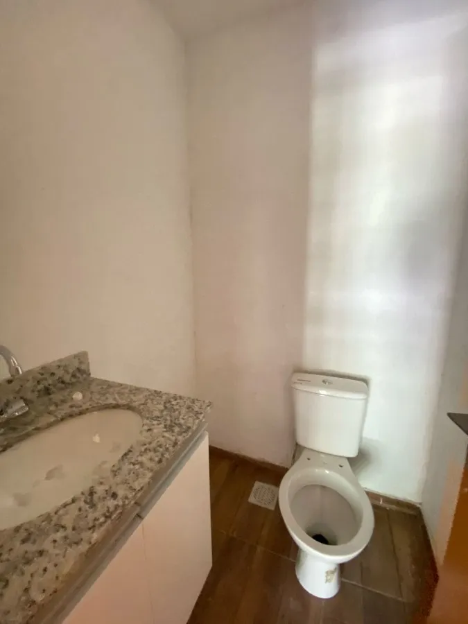Imagem Casa em Condomínio para Venda em Teresópolis / RJ no bairro Granja Guarani