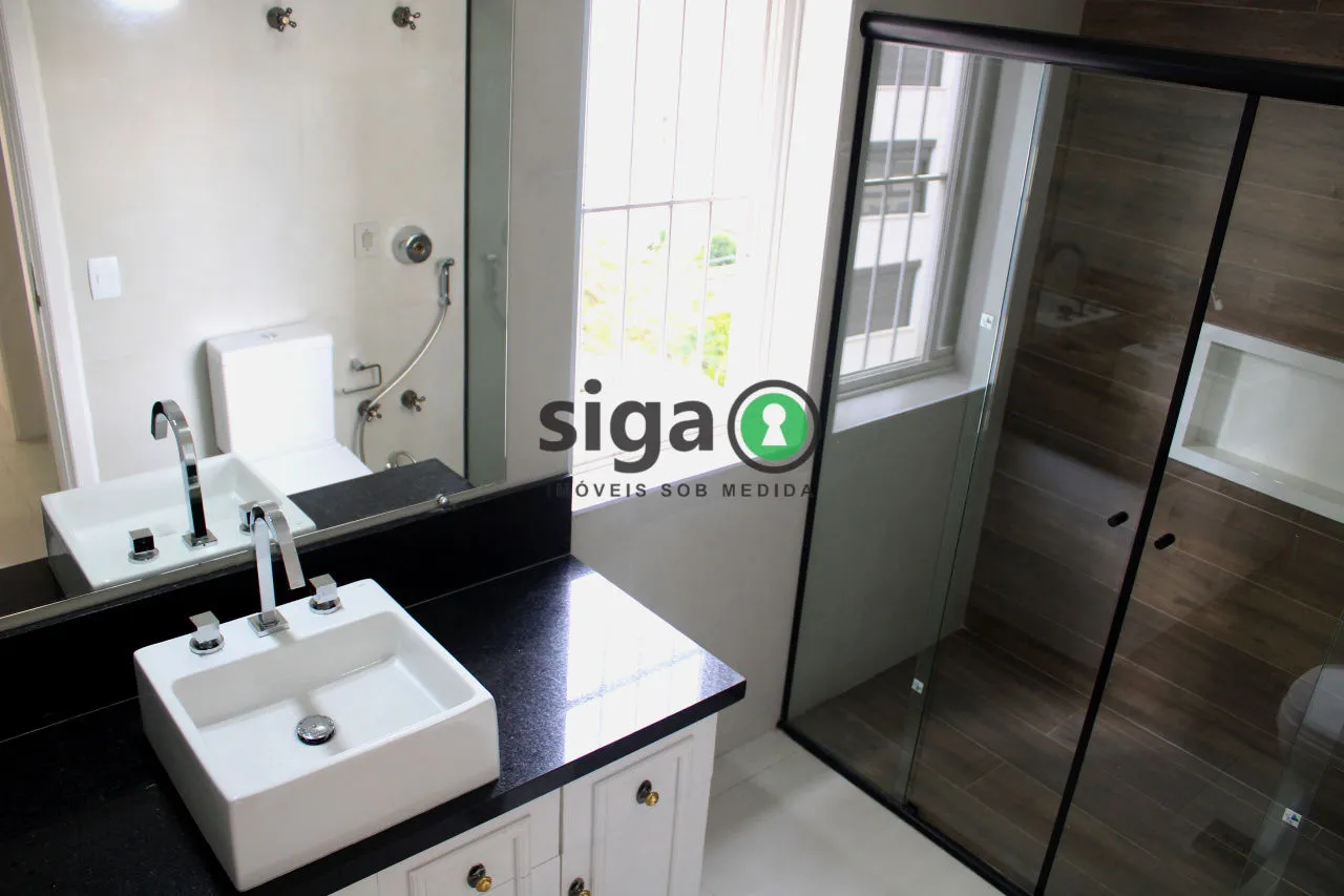 Imagem Cobertura Duplex na Vila Olímpia - 205m², 3 quartos, 2 vagas á Venda.
