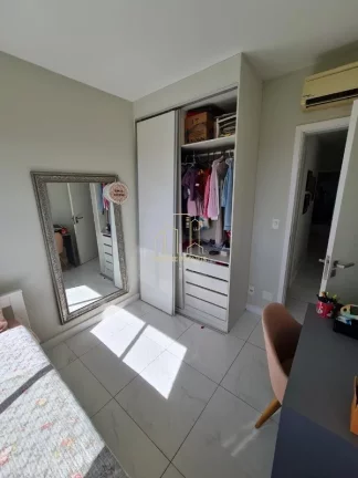 Imagem Apartamento decorado com três quartos home office armários planejados à venda em Patamares