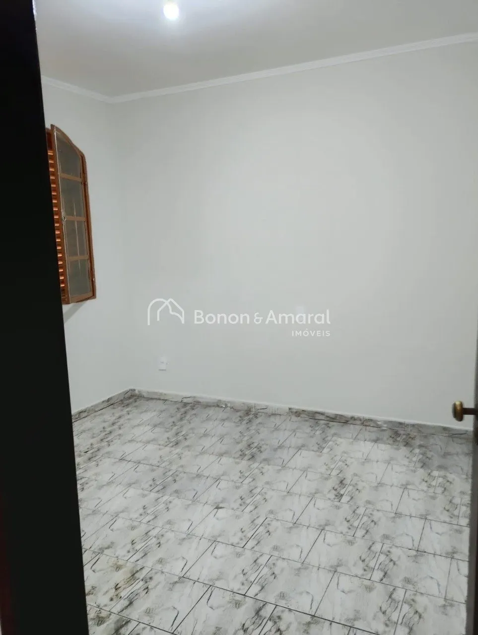 Imagem Casa Ampla e Confortável à Venda - Santa Cecília / Paulinia -SP
