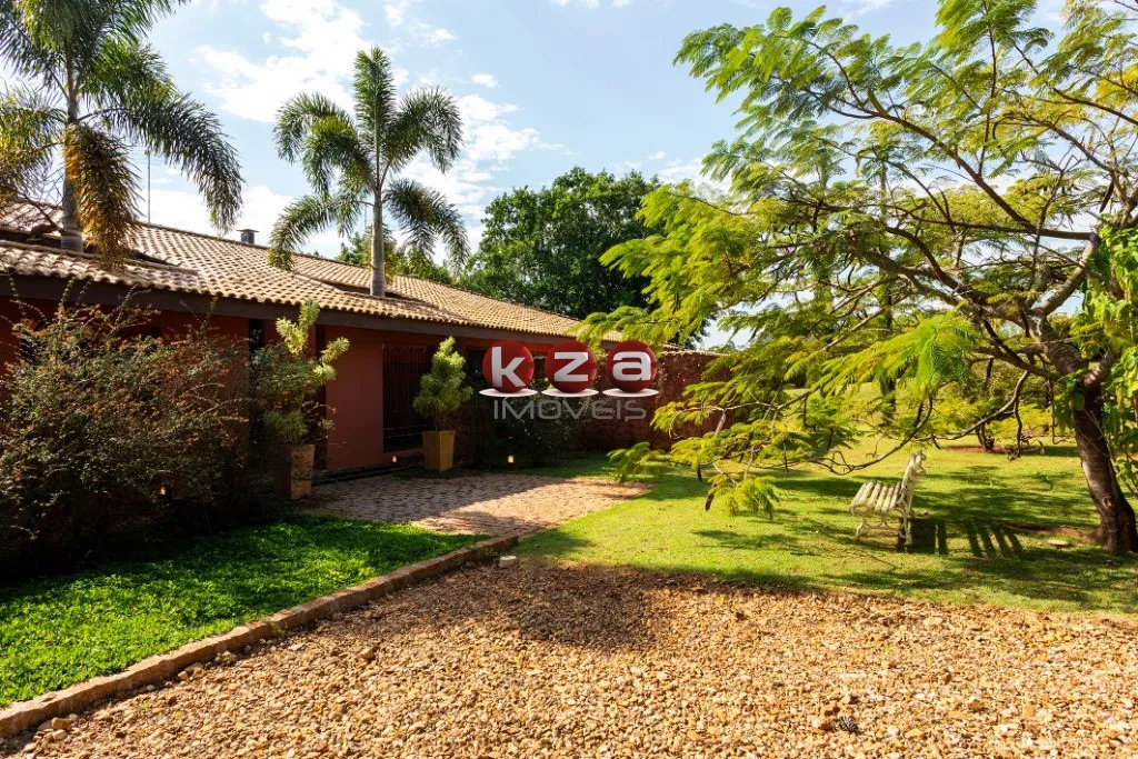 Imagem Imperdível casa de luxo à venda em Avaré-SP, Parque São Jorge: 4 quartos, 4 suítes, 4 salas, 6 banheiros, 20 vagas, 830m²!