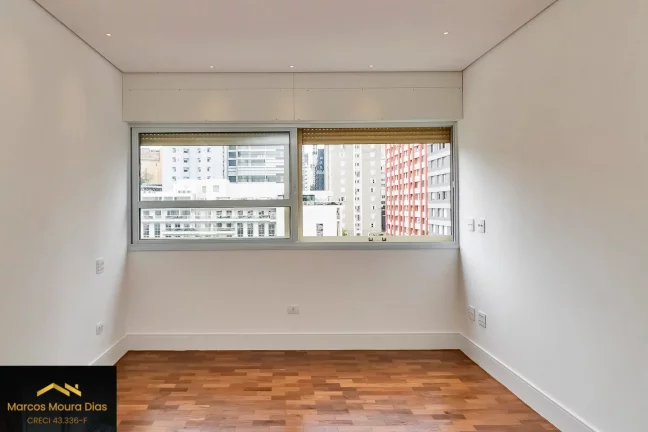 Imagem Apartamento 3 suítes, 2 vagas, 213,50 m2, reformadíssimo em Cerqueira Cesar