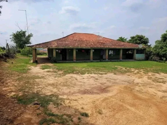 Imagem Chácara com 1.8000 metros de terreno + área verde OPORTUNIDADE!!!