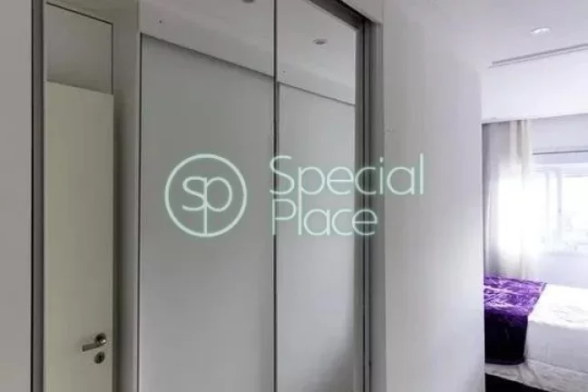 Imagem Lindo apartamento reformado em Santana. São 120m2 de área privativa. São duas suítes + escritór...