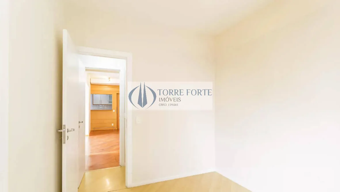 Imagem Lindo apartamento com 3 dormitórios, 2 vagas e varanda em Moema