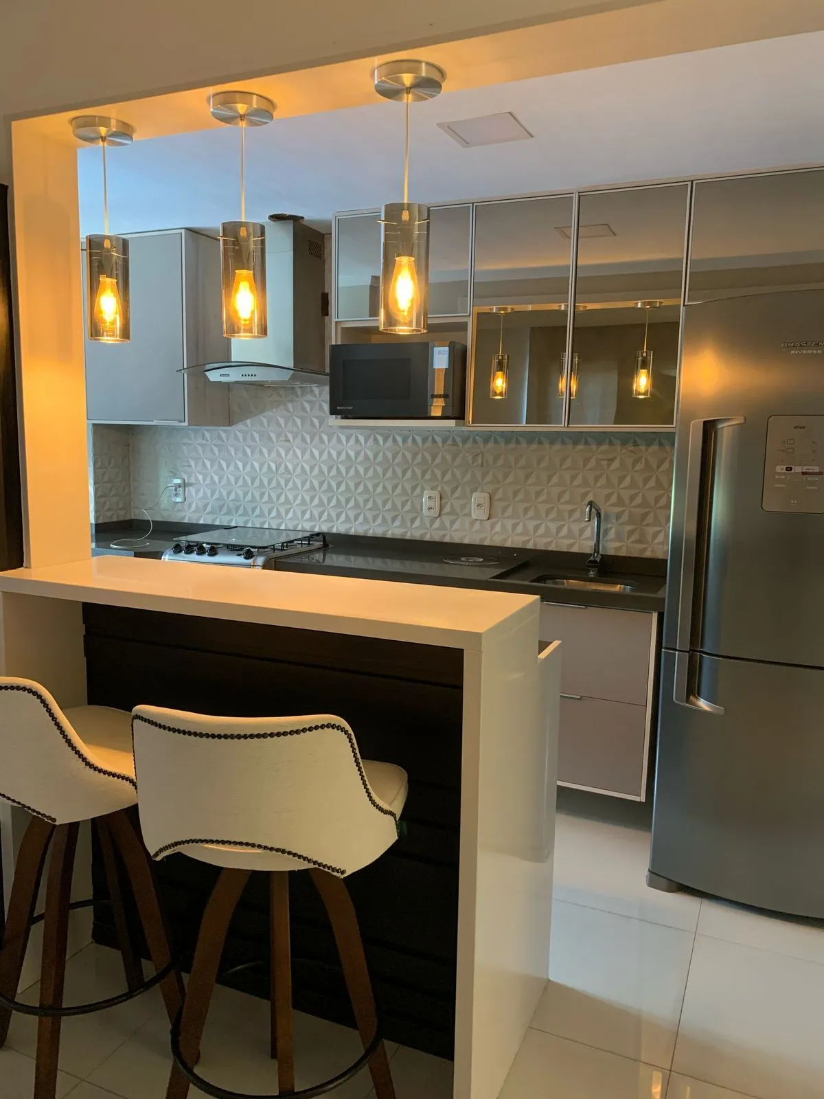 Imagem Apartamento com 2 quartos à venda na Rua Guilherme Alves, 617, Partenon