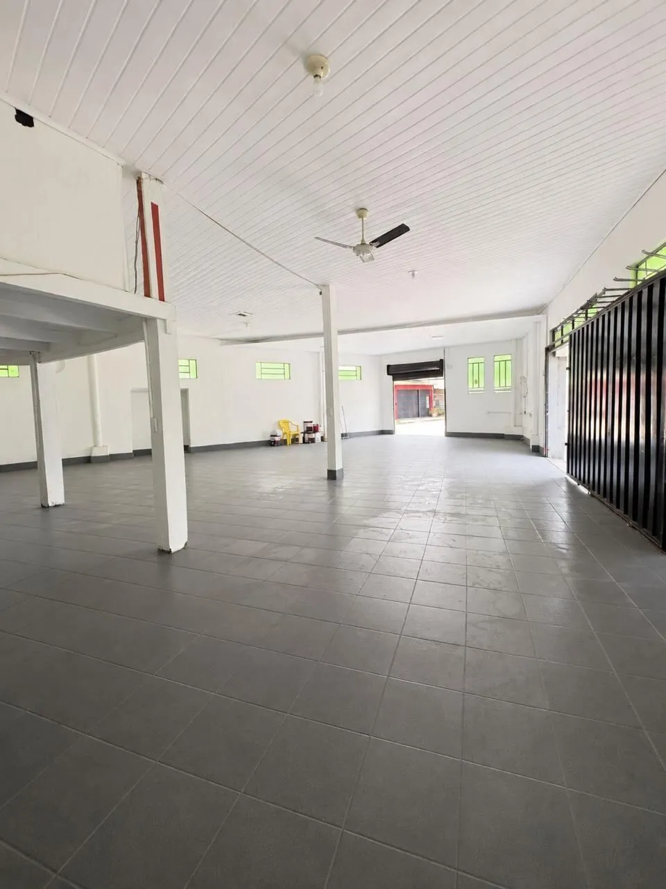 Imagem Barracão Comercial 180 mt² Bairro Dom Aquino