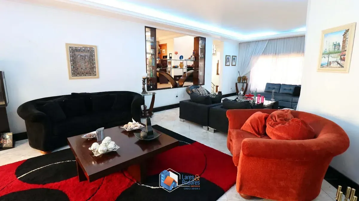 Imagem Casa no condomínio Condomínio Residencial Chácara Francesa para venda com 5 quartos, sendo 4 suítes, 444m²