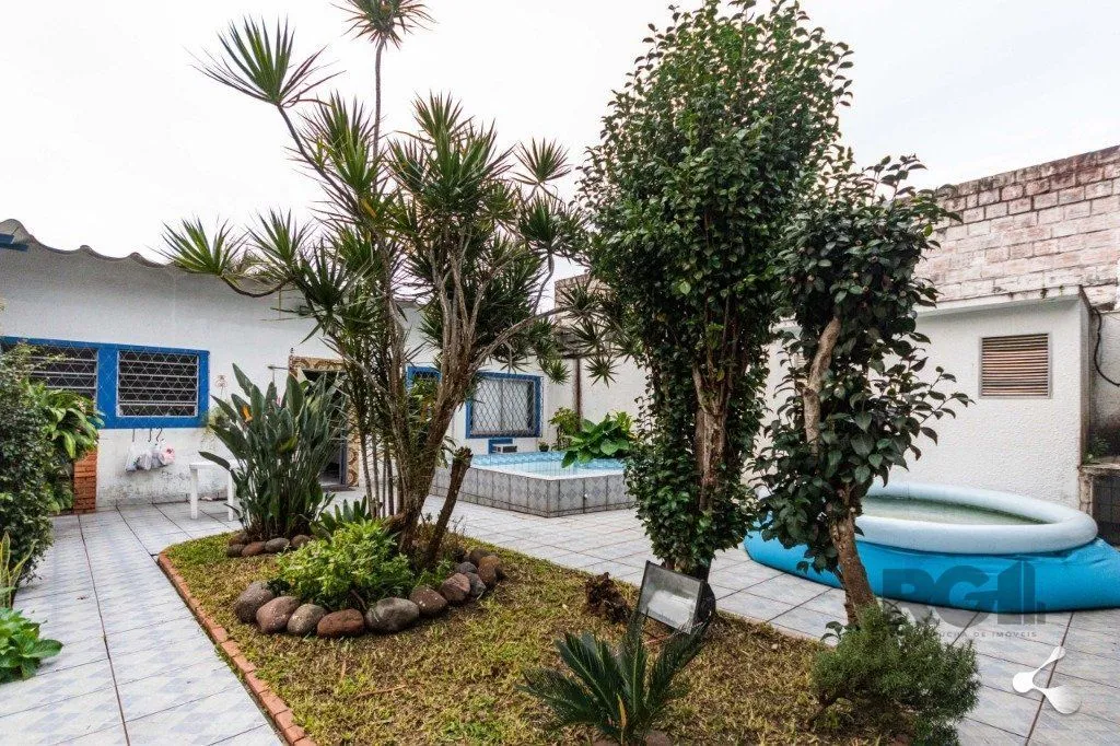 Imagem Casa para Venda - 240m², 3 dormitórios, sendo 1 suites, 3 vagas - Cristal