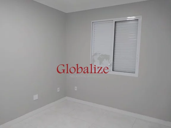 Imagem Apartamento à venda no Embaré, Santos-SP: 2 quartos, 1 sala, 1 banheiro, 1 vaga de garagem. Moderno e reformado! R$ 420.000