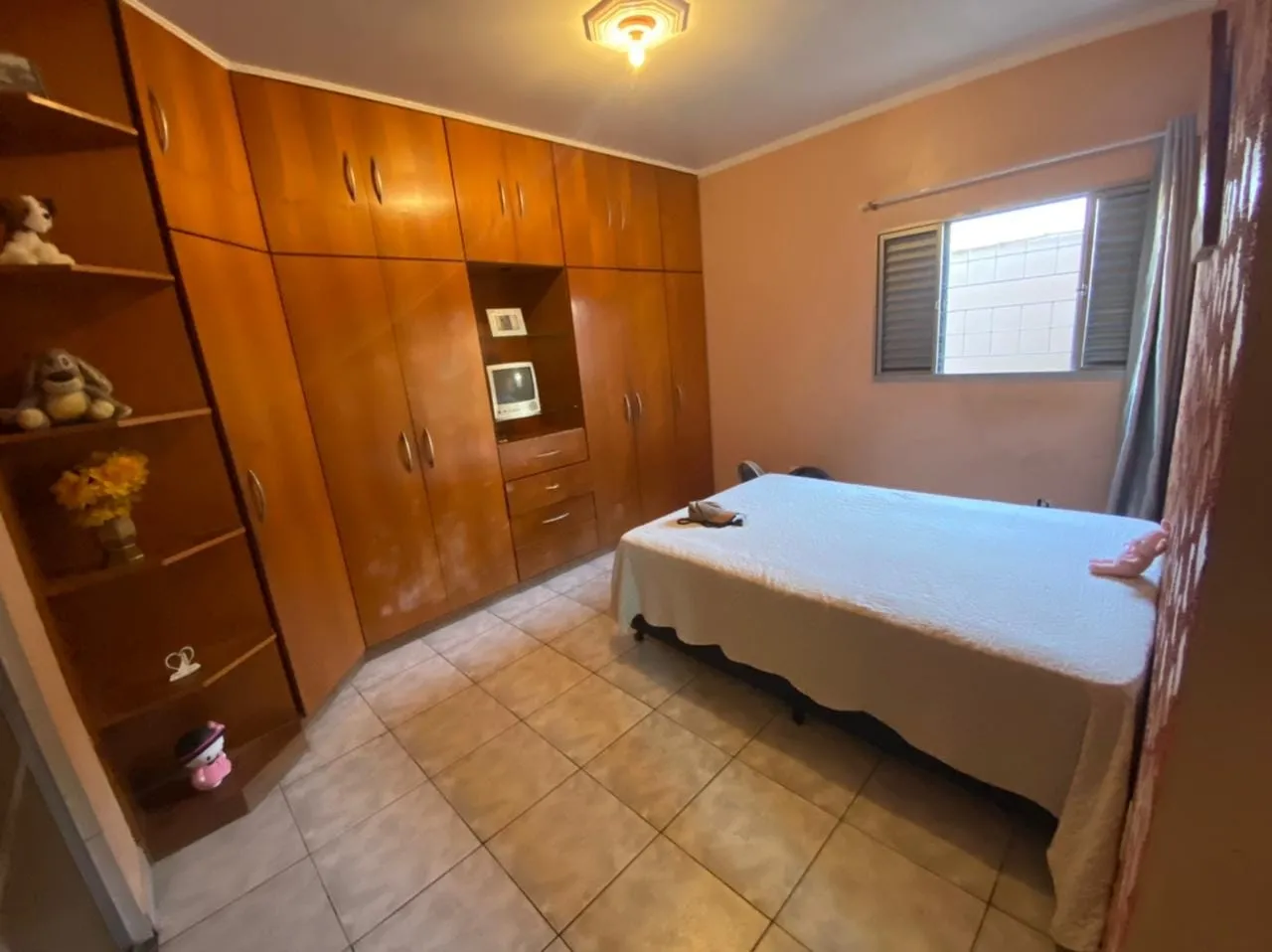 Imagem Casa à venda 4 Quartos, 2 Suites, 6 Vagas, 300M², Jardim Gurilândia, Taubaté - SP
