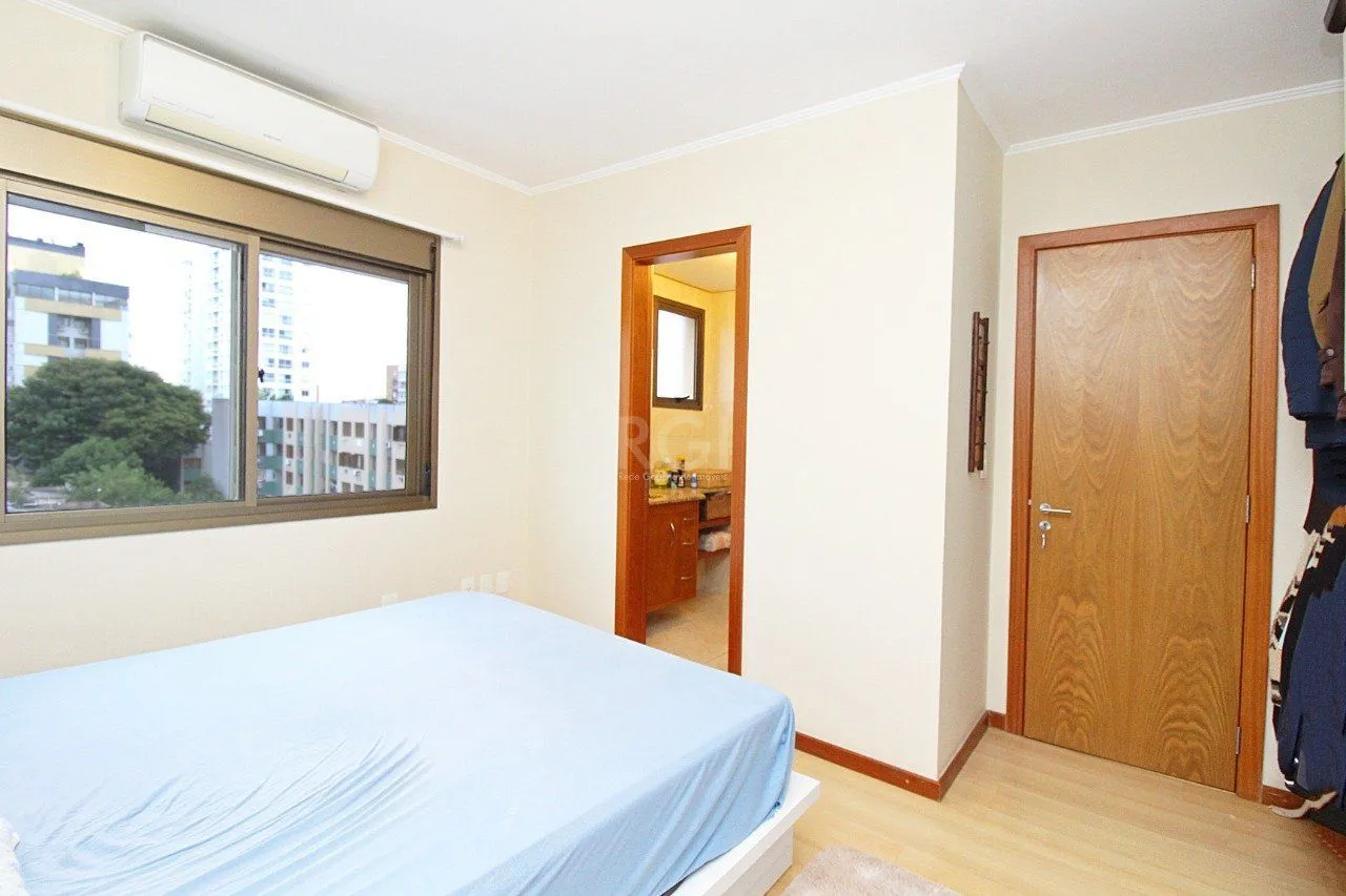 Imagem Apartamento de três dormitórios, suíte e uma vaga de garagem no bairro Santana