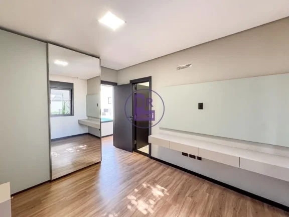 Imagem Casa em alto padrão no Condomínio Sun Lake à venda
