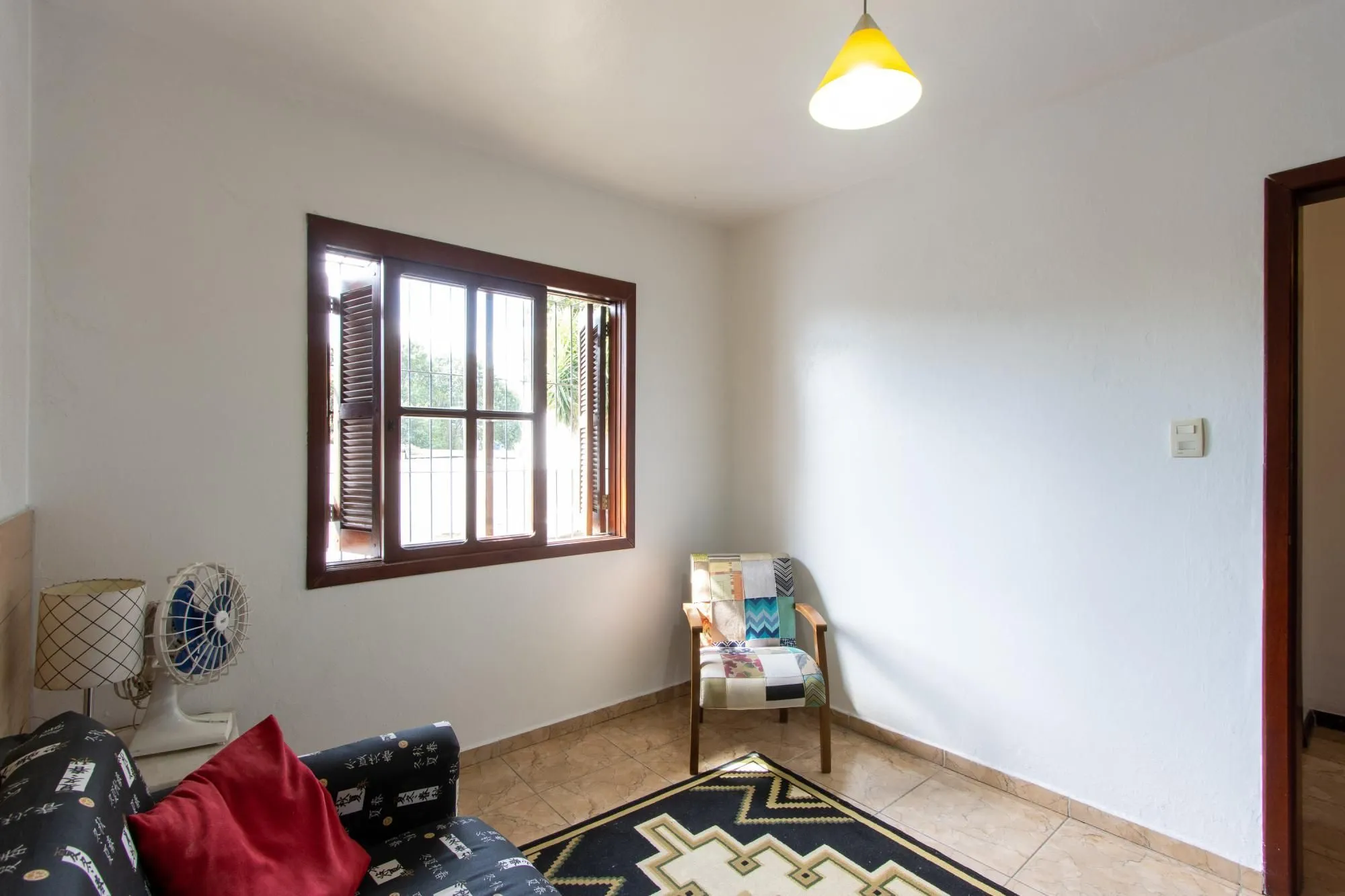 Imagem Casa em Vila Nova, Porto Alegre! Com 160m² de área privativa e um total de 899m²