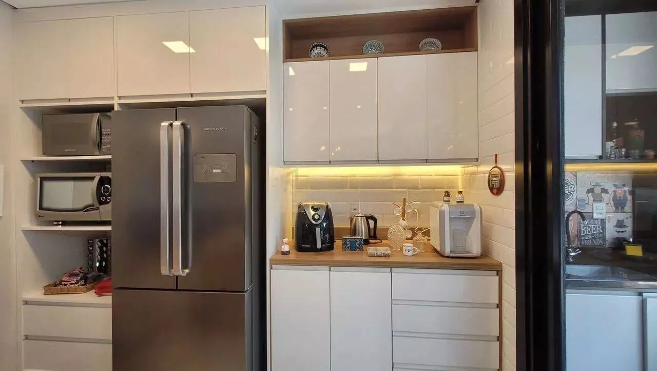 Imagem Casa em condomínio com 3 dormitórios, suíte e 2 vagas.