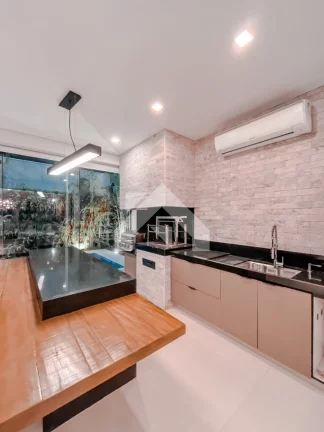 Imagem Casa de Condomínio em Alphaville - Santana de Parnaíba