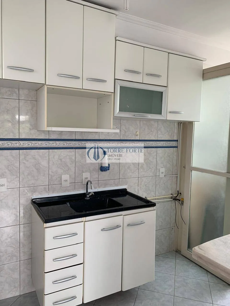 Imagem Apartamento com 2 dormitorios 1 vaga de garagem no Jardim Santa Terezinha.