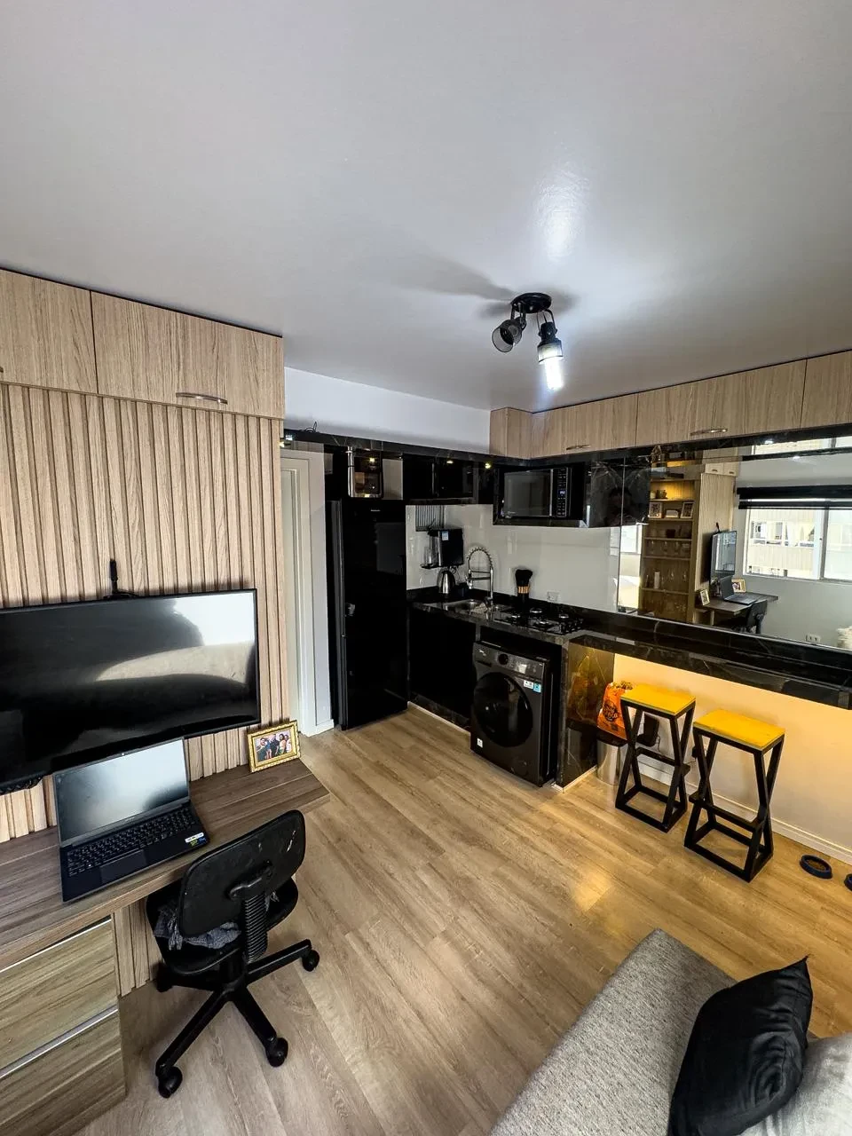 Imagem Apartamento com 1 Quarto à Venda, 30 metros em Centro - Curitiba
