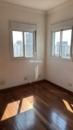 Imagem Apartamento Duplex para locação em Moema, com 2 quartos, 1 sala, 2 vagas.