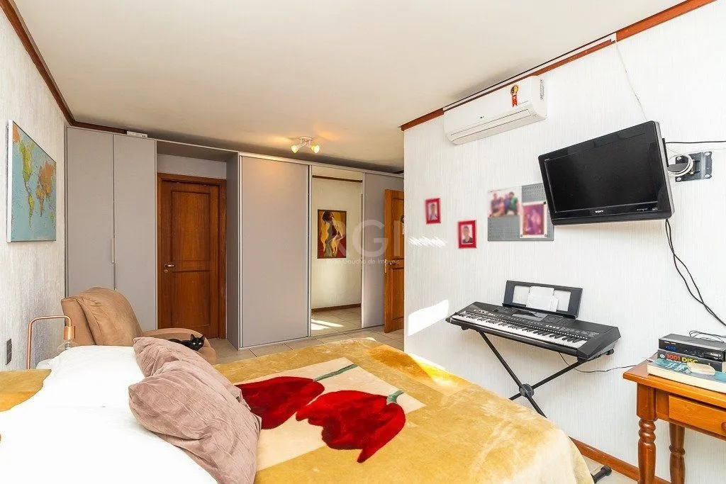 Imagem Casa Condominio para Venda - 239.9m², 3 dormitórios, Santa Tereza