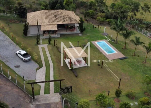 Imagem Chácara de Veraneio à Venda 3.200m² de Área - Paraibuna - SP
