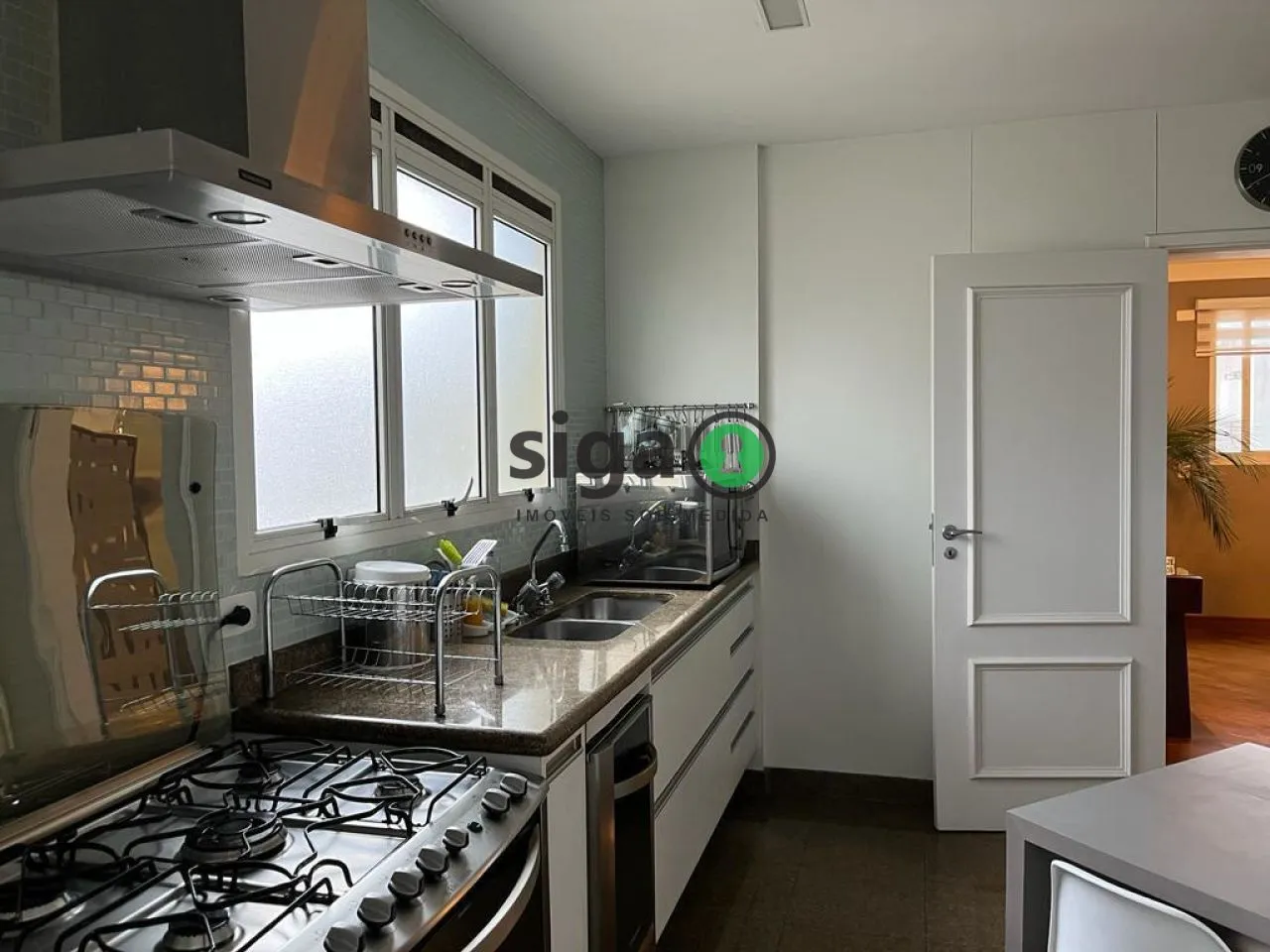 Imagem APARTAMENTO COM 4 QUARTOS PARA VENDA NA RUA GUARARA JARDIM PAULISTA