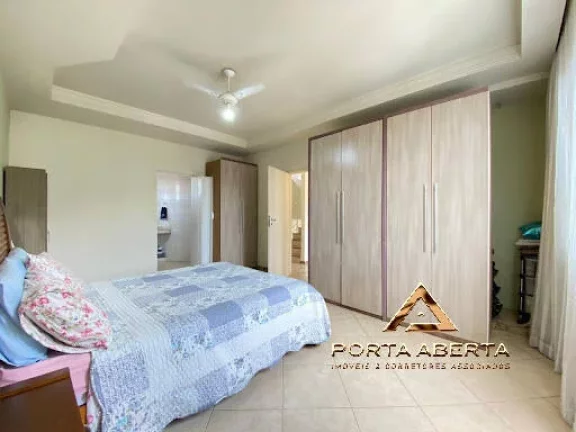 Imagem Casa triplex Iguaçu- cod 1194