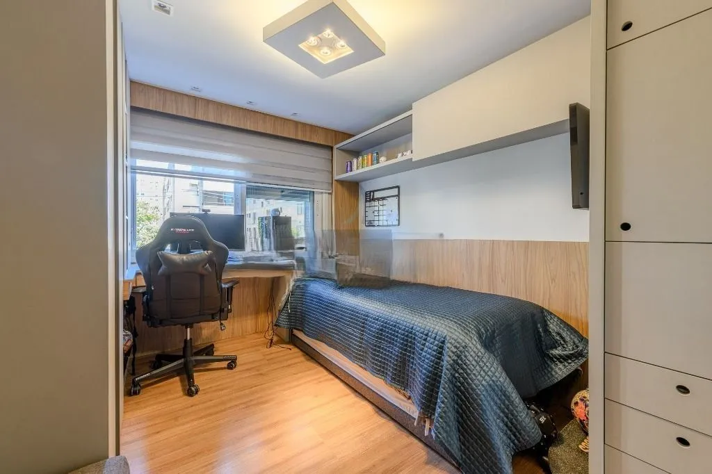 Imagem **Apartamento de 3 Quartos com 2 Suítes e 2 Vagas de Garagem na Tristeza, Porto Alegre, RS**