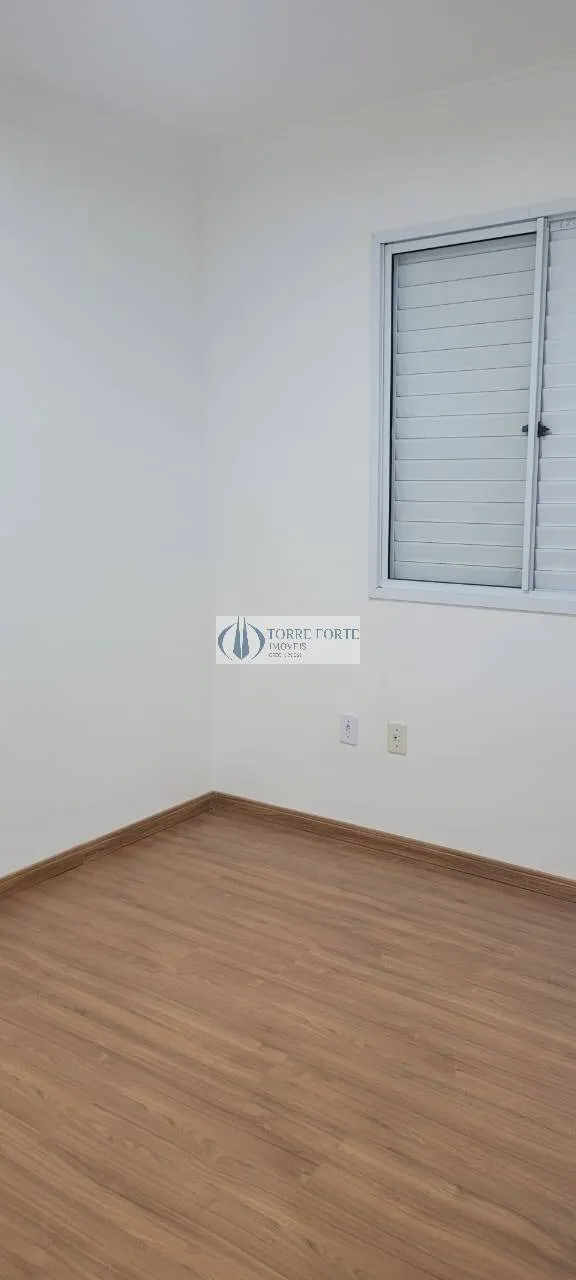 Imagem Lindo apartamento amplo 2 dormitórios, 1 vaga rotativa , varanda .