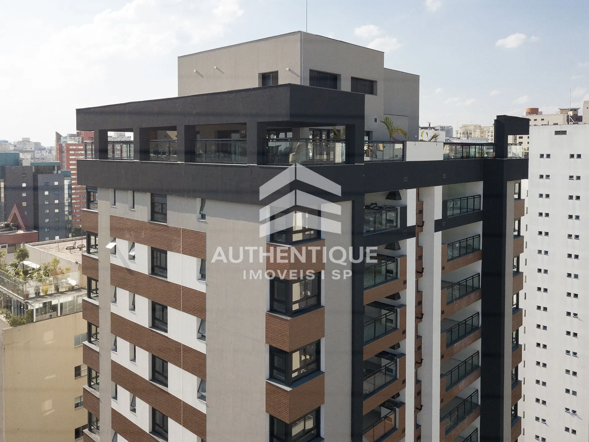Imagem 1300 Jurupis Moema - Apartamento à venda em São Paulo/SP