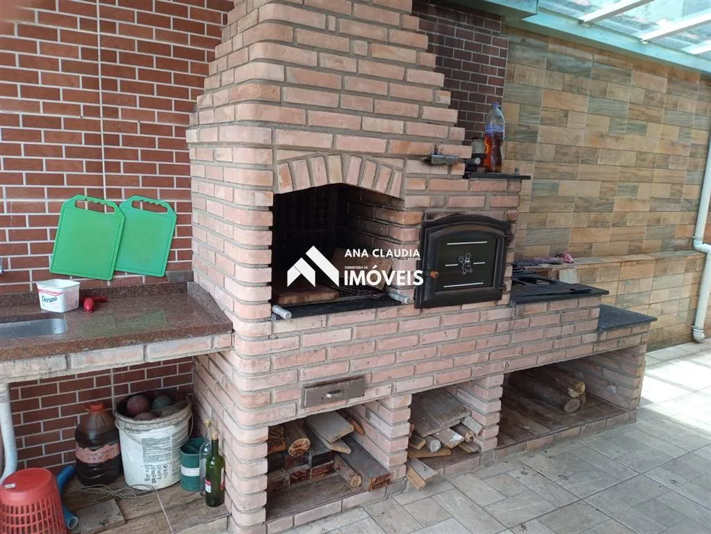 Imagem Casa lote inteiro na Praia de Mongaguá a 160 metros do mar