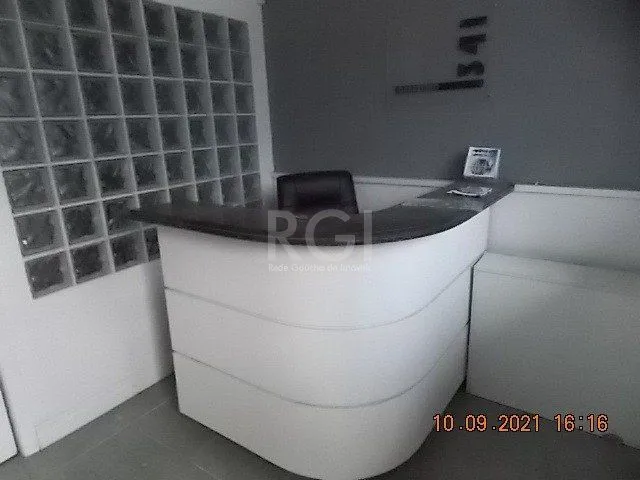 Imagem Predio para Venda - 170m², 0 dormitórios, Petrópolis, Porto Alegre