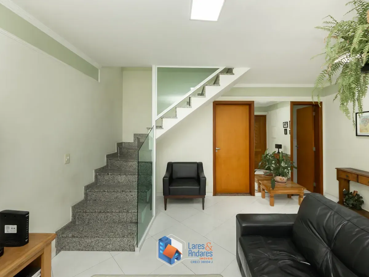 Imagem Sobrado para venda em Vila Mazzei com 2 quartos, sendo 2 suítes, 140m²