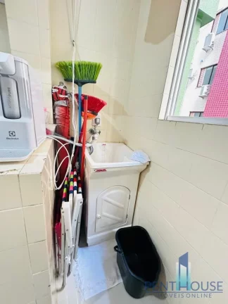 Imagem Apartamento Quadra Mar para Venda em Balneário Camboriú, CENTRO, 2 dormitórios, 1 banheiro, 2 vagas