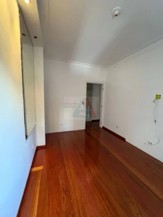 Imagem Centro de Santo André – Apê reformado com 4 dorms e 160m² de