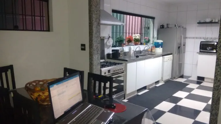 Imagem Casa com 6 Quartos à Venda, 400 m² em Cidade Vargas - São Paulo