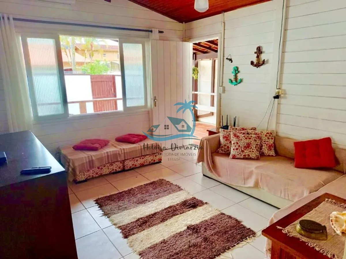 Imagem Excelente casa à venda na Praia das Toninhas em Ubatuba - a 250m do mar