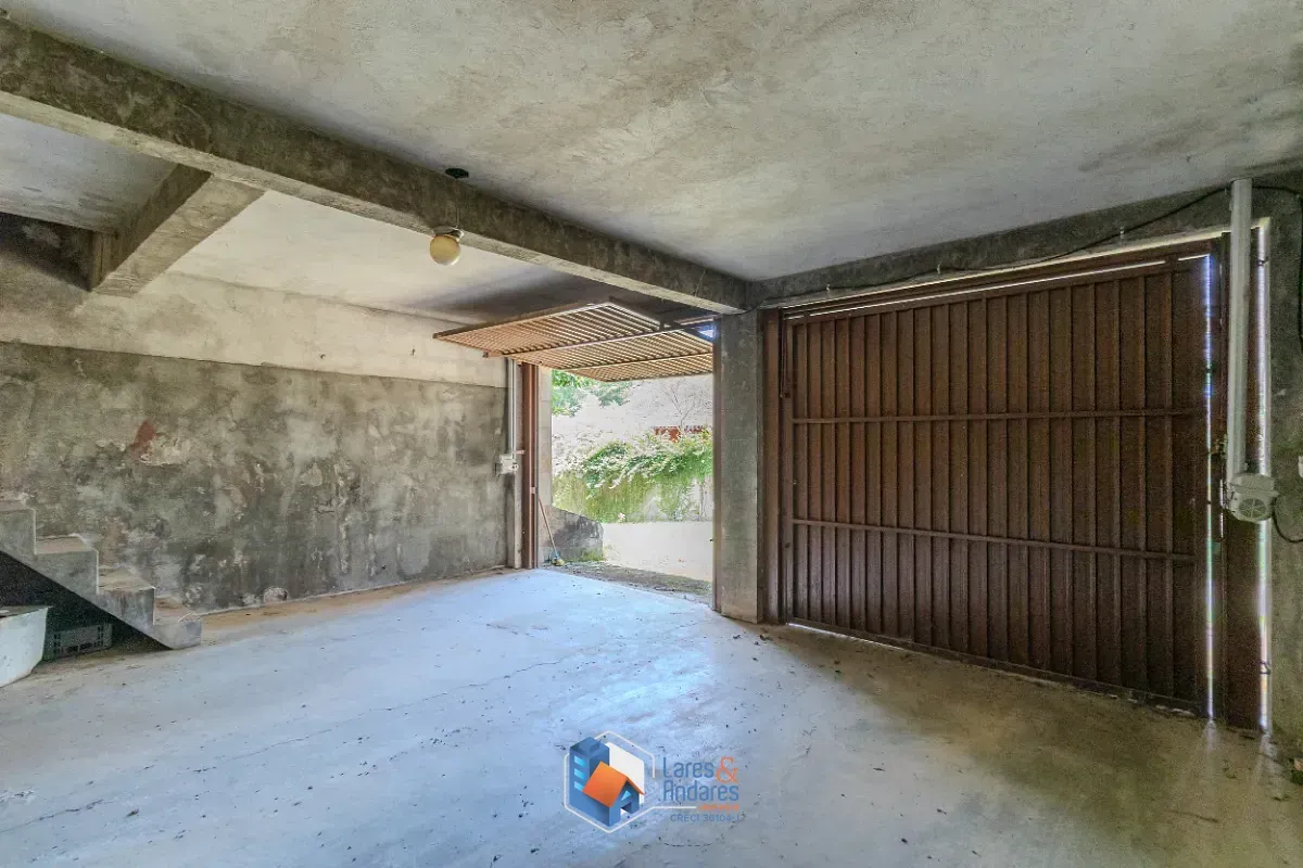Imagem Casa para venda em Chácara Santo Hubertus com 4 quartos, 277m²