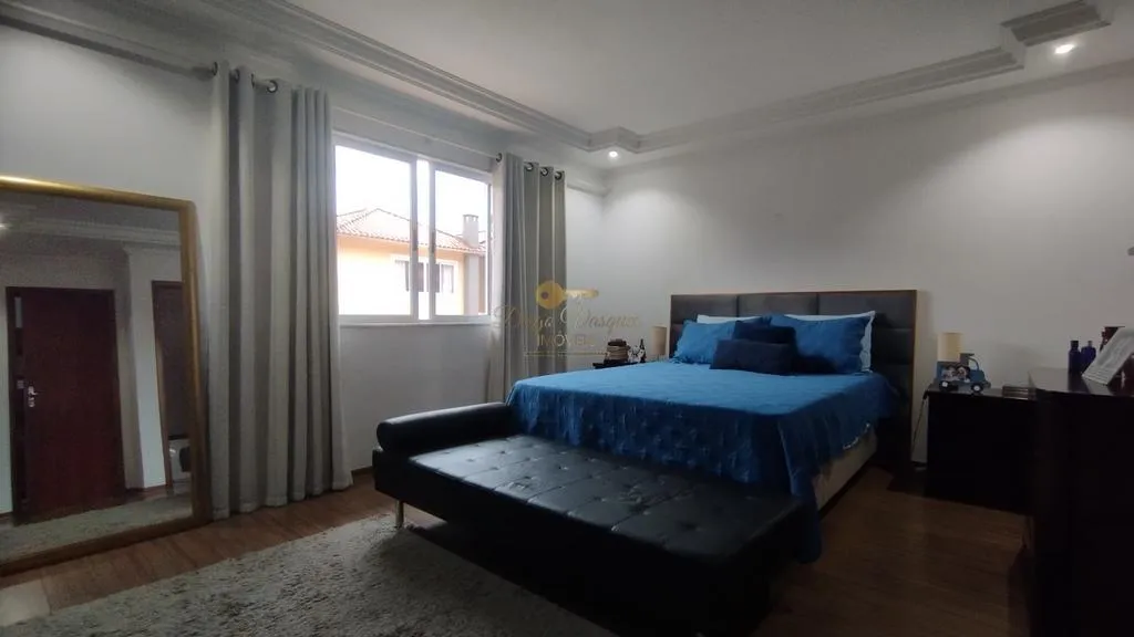 Imagem Casa em Condomínio para Venda em Teresópolis / RJ no bairro Araras