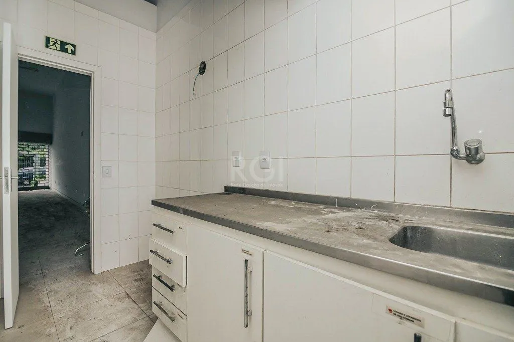 Imagem Predio para Venda - 241.18m², 0 dormitórios, Petrópolis