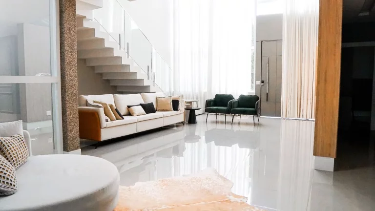 Imagem Luxuosa Casa à Venda no Condomínio Boulevard Lagoa - Porteira Fechada