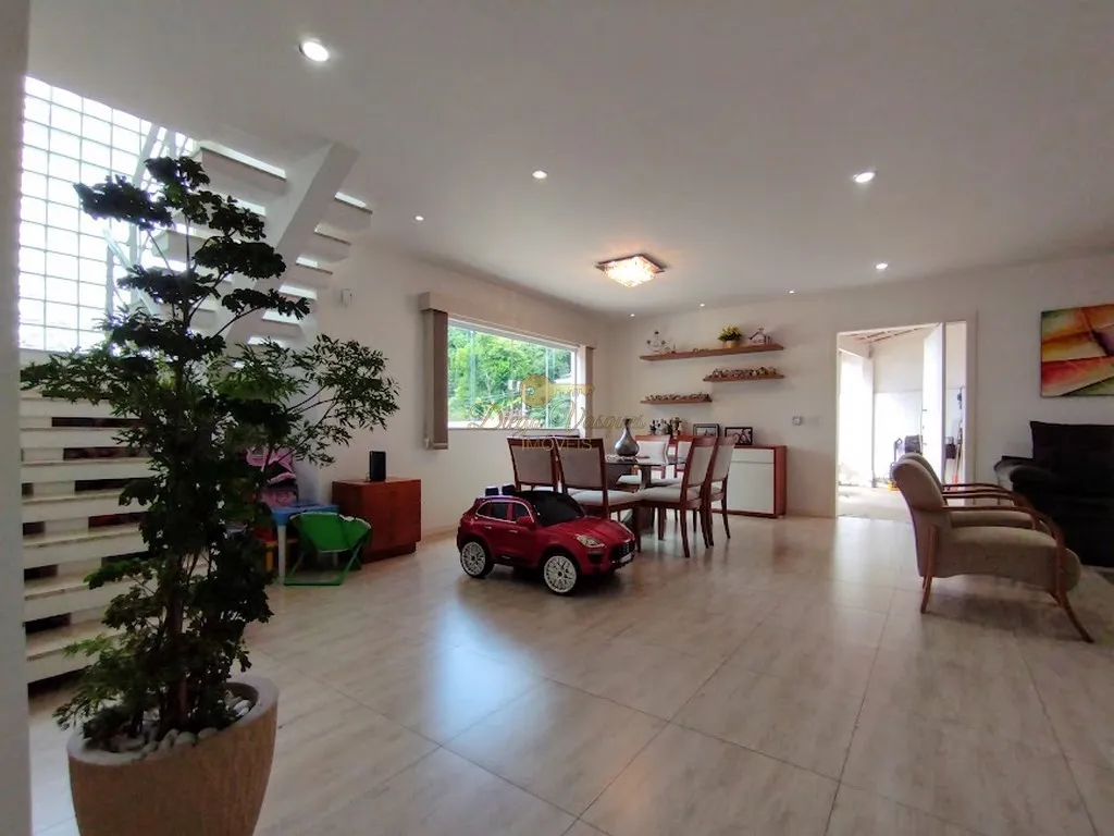 Imagem Casa para Venda em Teresópolis / RJ no bairro Jardim Europa
