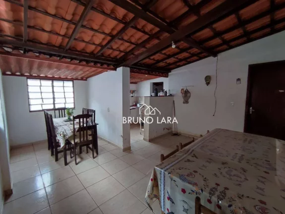 Imagem Casa com 3 dormitórios para alugar, 120 m² por R$ 4.000,00/mês - Centro - Igarapé/MG