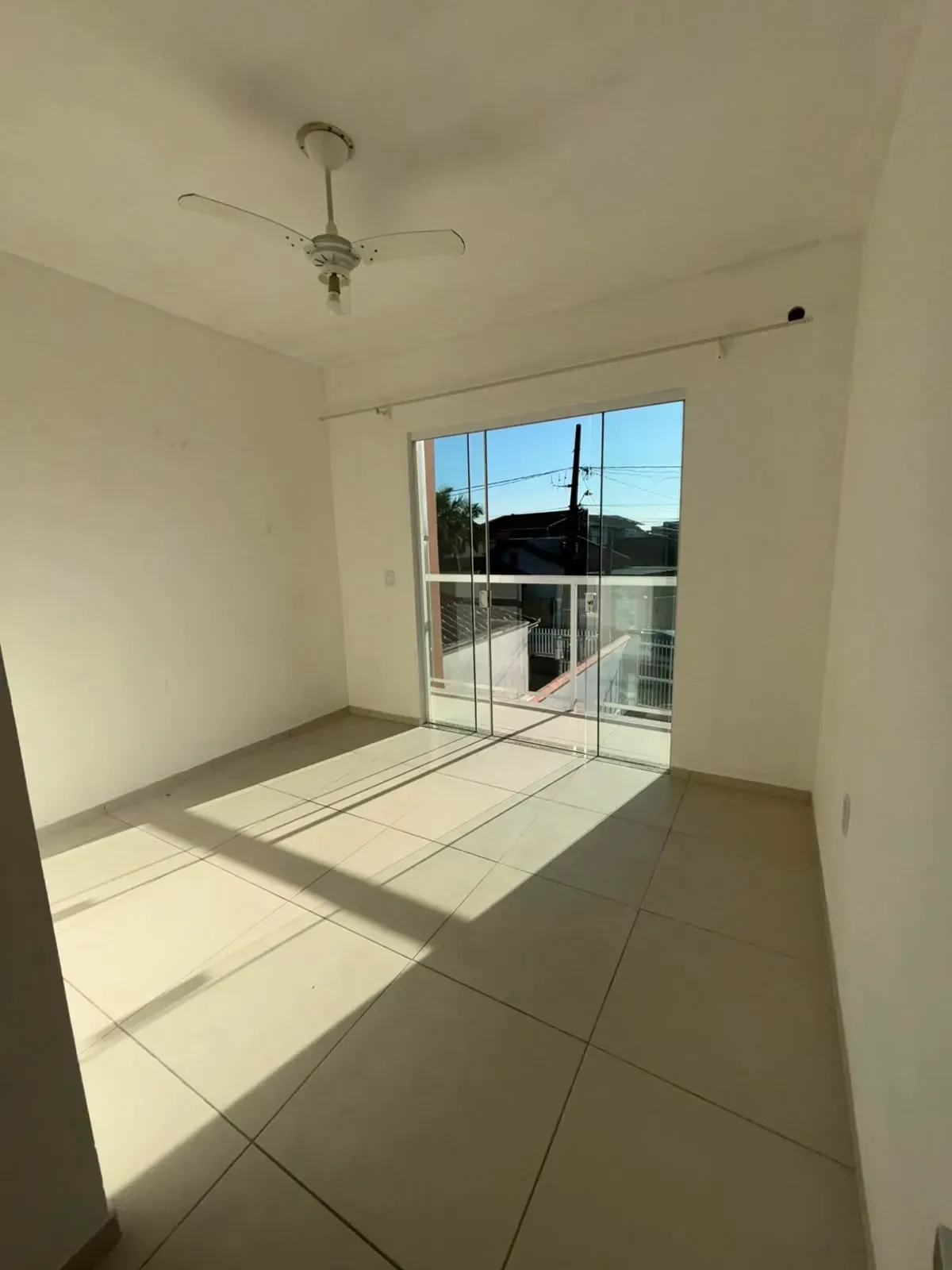 Foto do imóvel: Sobrado com 2 Quartos à Venda, 70 m² em Aventureiro - Joinville